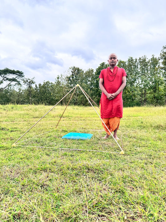 Copper Lite Duty Giza Meditation Pyramid 5 Feet Base with 5 corner connectors and 8 main pipes with Handmade orgonite connectors
